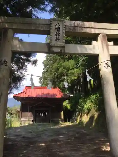 八幡神社の鳥居