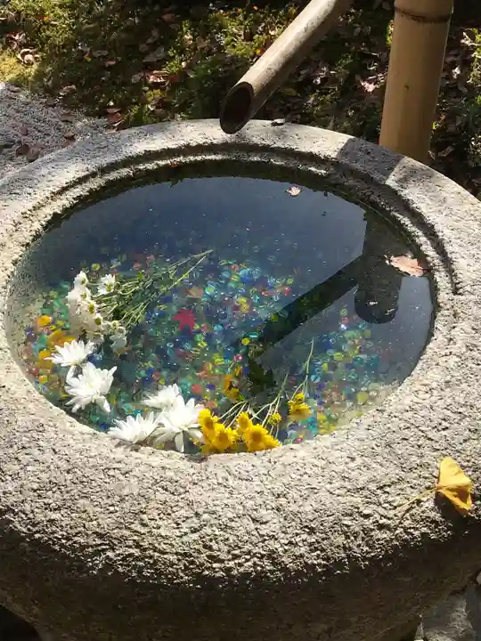 西教寺の手水舎