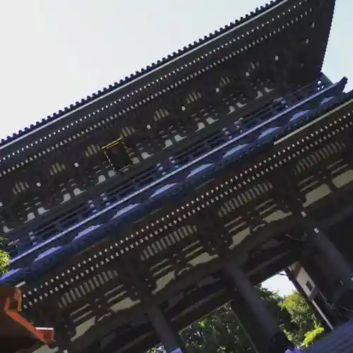 総持寺の山門