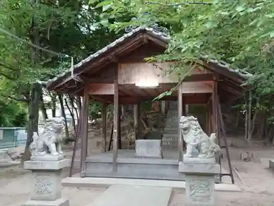 白山社(鎌須賀白山社)の狛犬