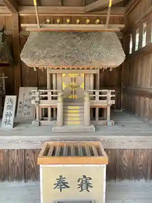 諏訪神社の{uncategorized: "未分類", other: "その他", undefined: "問題あり", building: "その他建物", grave: "お墓", sacred_gate: "鳥居", guardian: "狛犬", statue: "像", buddha: "仏像", history: "歴史", nature: "自然", garden: "庭園", animal: "動物", pagoda: "塔", temizu: "手水舎", mountain_gate: "山門・神門", sanctuary: "本殿・本堂", subordinate: "末社・摂社", art: "芸術", scenery: "景色", jizo: "地蔵", ema: "絵馬", goshuin: "御朱印", omikuji: "おみくじ", items: "授与品その他", amulet: "お守り", goshuincho: "御朱印帳", eats: "食事", festival: "お祭り", votive_dance: "神楽", shichigosan: "七五三参", wedding: "結婚式", experience: "体験その他", initially: "初詣", around: "周辺", anti_infection: "感染症対策"}