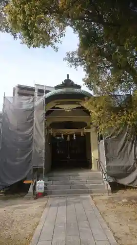 白山神社の本殿