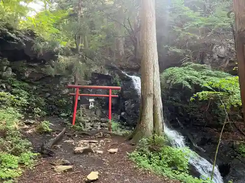 母の白滝神社(山梨県)