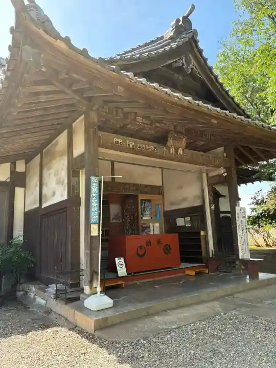 千葉寺の{uncategorized: "未分類", other: "その他", undefined: "問題あり", building: "その他建物", grave: "お墓", sacred_gate: "鳥居", guardian: "狛犬", statue: "像", buddha: "仏像", history: "歴史", nature: "自然", garden: "庭園", animal: "動物", pagoda: "塔", temizu: "手水舎", mountain_gate: "山門・神門", sanctuary: "本殿・本堂", subordinate: "末社・摂社", art: "芸術", scenery: "景色", jizo: "地蔵", ema: "絵馬", goshuin: "御朱印", omikuji: "おみくじ", items: "授与品その他", amulet: "お守り", goshuincho: "御朱印帳", eats: "食事", festival: "お祭り", votive_dance: "神楽", shichigosan: "七五三参", wedding: "結婚式", experience: "体験その他", initially: "初詣", around: "周辺", anti_infection: "感染症対策"}