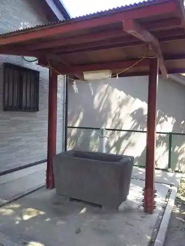 東越谷香取神社の手水舎