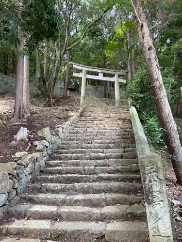 粒坐天照神社の鳥居