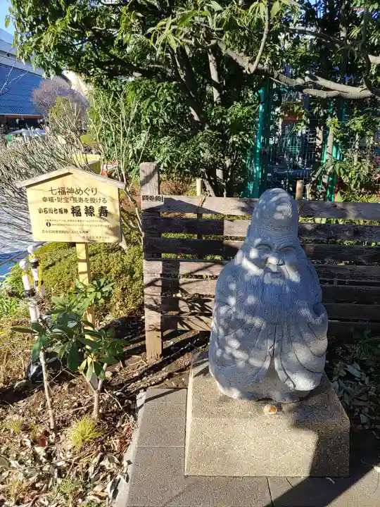 祠(東京ドームシティー屋上)(東京都)
