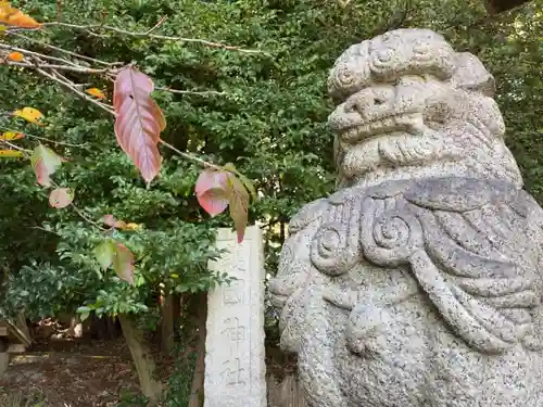 曾屋神社の狛犬