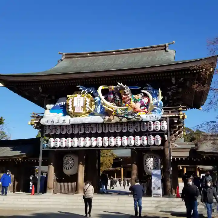 寒川神社の山門・神門