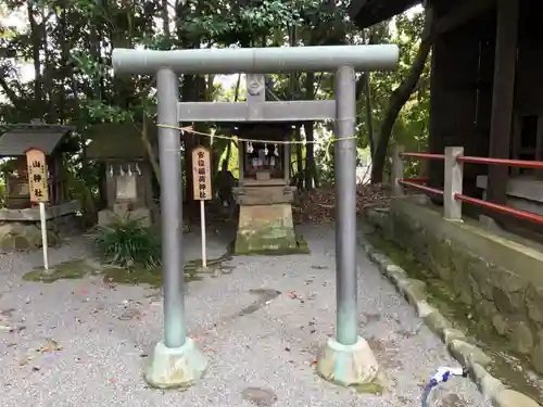 大稲荷神社の鳥居