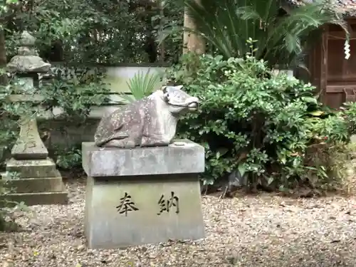 咋岡神社の狛犬