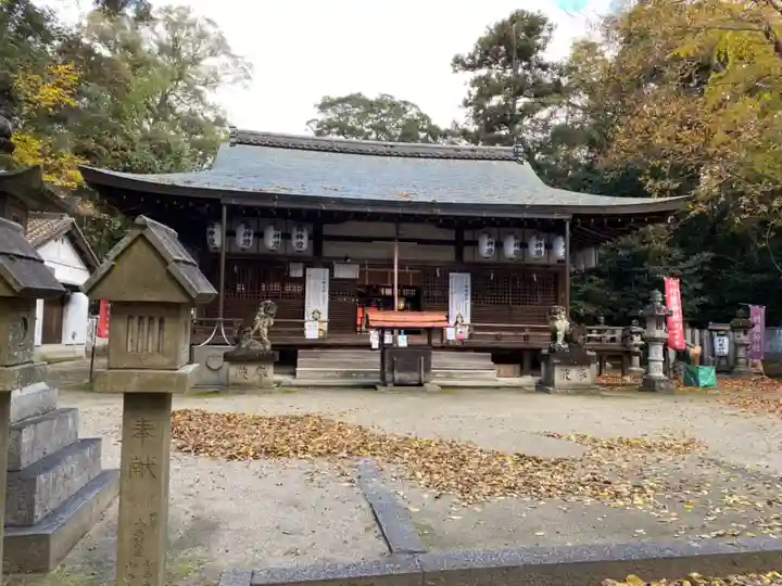 村屋坐弥冨都比売神社の本殿・本堂
