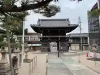 観音寺の山門・神門