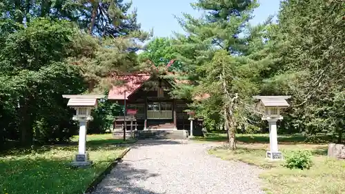 雨龍神社の本殿