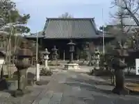 穴太寺の本殿・本堂
