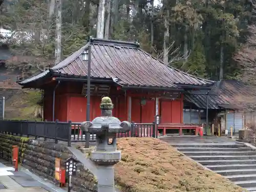 日光山輪王寺三仏堂(栃木県)