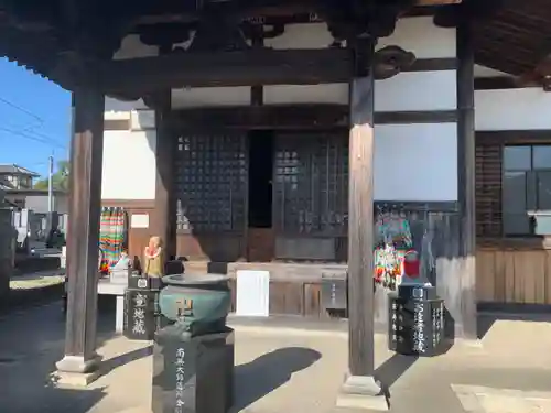 極楽寺の本殿・本堂