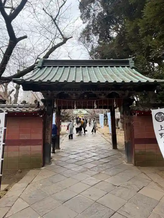 上野東照宮の{uncategorized: "未分類", other: "その他", undefined: "問題あり", building: "その他建物", grave: "お墓", sacred_gate: "鳥居", guardian: "狛犬", statue: "像", buddha: "仏像", history: "歴史", nature: "自然", garden: "庭園", animal: "動物", pagoda: "塔", temizu: "手水舎", mountain_gate: "山門・神門", sanctuary: "本殿・本堂", subordinate: "末社・摂社", art: "芸術", scenery: "景色", jizo: "地蔵", ema: "絵馬", goshuin: "御朱印", omikuji: "おみくじ", items: "授与品その他", amulet: "お守り", goshuincho: "御朱印帳", eats: "食事", festival: "お祭り", votive_dance: "神楽", shichigosan: "七五三参", wedding: "結婚式", experience: "体験その他", initially: "初詣", around: "周辺", anti_infection: "感染症対策"}