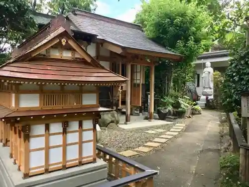 昌伝庵の建物その他