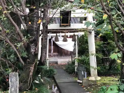 鴨島八幡神社の末社