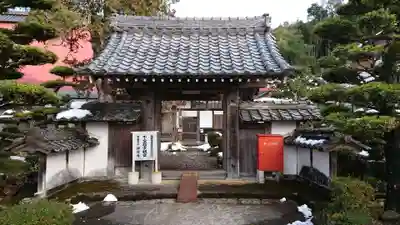 禅徳寺の山門・神門