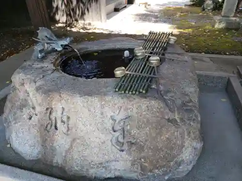 森神社の手水舎