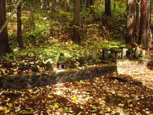 戸隠神社火之御子社の建物その他