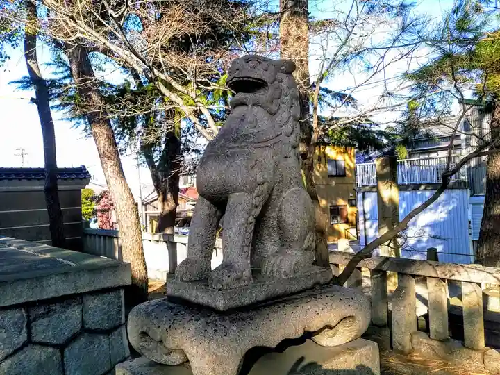 棚尾神社(八柱神社境外社)の狛犬