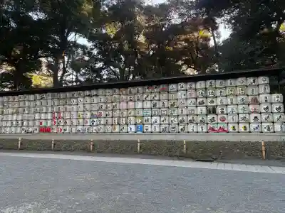 明治神宮の{uncategorized: "未分類", other: "その他", undefined: "問題あり", building: "その他建物", grave: "お墓", sacred_gate: "鳥居", guardian: "狛犬", statue: "像", buddha: "仏像", history: "歴史", nature: "自然", garden: "庭園", animal: "動物", pagoda: "塔", temizu: "手水舎", mountain_gate: "山門・神門", sanctuary: "本殿・本堂", subordinate: "末社・摂社", art: "芸術", scenery: "景色", jizo: "地蔵", ema: "絵馬", goshuin: "御朱印", omikuji: "おみくじ", items: "授与品その他", amulet: "お守り", goshuincho: "御朱印帳", eats: "食事", festival: "お祭り", votive_dance: "神楽", shichigosan: "七五三参", wedding: "結婚式", experience: "体験その他", initially: "初詣", around: "周辺", anti_infection: "感染症対策"}
