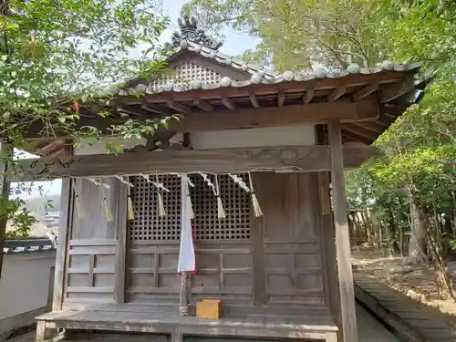 淡河八幡神社の末社・摂社