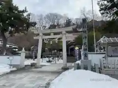 姥神大神宮の鳥居