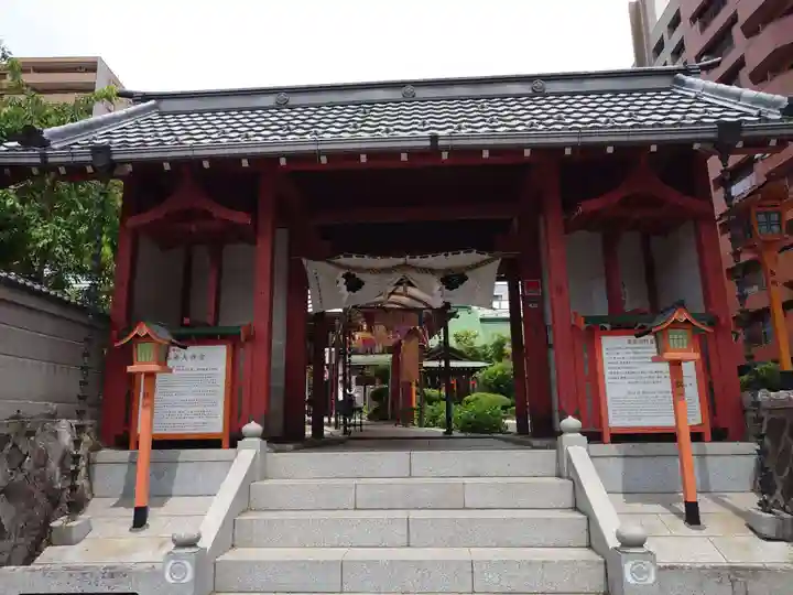 仙台大神宮の山門・神門