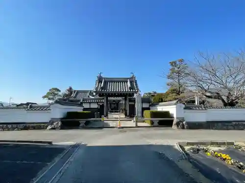 浄泉寺の{uncategorized: "未分類", other: "その他", undefined: "問題あり", building: "その他建物", grave: "お墓", sacred_gate: "鳥居", guardian: "狛犬", statue: "像", buddha: "仏像", history: "歴史", nature: "自然", garden: "庭園", animal: "動物", pagoda: "塔", temizu: "手水舎", mountain_gate: "山門・神門", sanctuary: "本殿・本堂", subordinate: "末社・摂社", art: "芸術", scenery: "景色", jizo: "地蔵", ema: "絵馬", goshuin: "御朱印", omikuji: "おみくじ", items: "授与品その他", amulet: "お守り", goshuincho: "御朱印帳", eats: "食事", festival: "お祭り", votive_dance: "神楽", shichigosan: "七五三参", wedding: "結婚式", experience: "体験その他", initially: "初詣", around: "周辺", anti_infection: "感染症対策"}