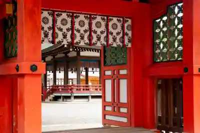 武蔵一宮氷川神社の山門・神門