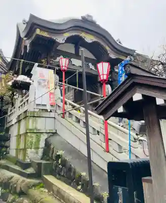 湯島天満宮の山門・神門