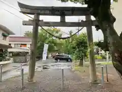 本莊神社の鳥居