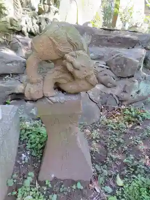 神明社の狛犬