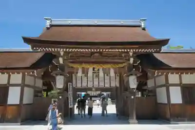 伊弉諾神宮の山門・神門