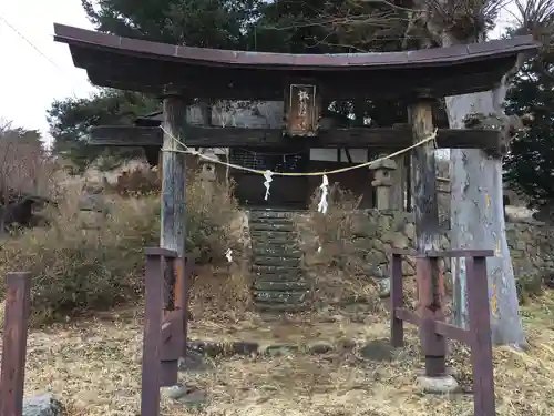 諏訪神社(真田本城跡)の鳥居