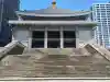 本願寺津村別院の{uncategorized: "未分類", other: "その他", undefined: "問題あり", building: "その他建物", grave: "お墓", sacred_gate: "鳥居", guardian: "狛犬", statue: "像", buddha: "仏像", history: "歴史", nature: "自然", garden: "庭園", animal: "動物", pagoda: "塔", temizu: "手水舎", mountain_gate: "山門・神門", sanctuary: "本殿・本堂", subordinate: "末社・摂社", art: "芸術", scenery: "景色", jizo: "地蔵", ema: "絵馬", goshuin: "御朱印", omikuji: "おみくじ", items: "授与品その他", amulet: "お守り", goshuincho: "御朱印帳", eats: "食事", festival: "お祭り", votive_dance: "神楽", shichigosan: "七五三参", wedding: "結婚式", experience: "体験その他", initially: "初詣", around: "周辺", anti_infection: "感染症対策"}