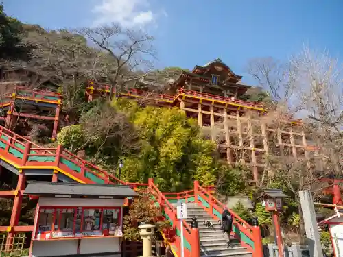 祐徳稲荷神社の{uncategorized: "未分類", other: "その他", undefined: "問題あり", building: "その他建物", grave: "お墓", sacred_gate: "鳥居", guardian: "狛犬", statue: "像", buddha: "仏像", history: "歴史", nature: "自然", garden: "庭園", animal: "動物", pagoda: "塔", temizu: "手水舎", mountain_gate: "山門・神門", sanctuary: "本殿・本堂", subordinate: "末社・摂社", art: "芸術", scenery: "景色", jizo: "地蔵", ema: "絵馬", goshuin: "御朱印", omikuji: "おみくじ", items: "授与品その他", amulet: "お守り", goshuincho: "御朱印帳", eats: "食事", festival: "お祭り", votive_dance: "神楽", shichigosan: "七五三参", wedding: "結婚式", experience: "体験その他", initially: "初詣", around: "周辺", anti_infection: "感染症対策"}