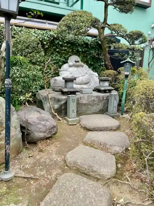 寿永寺の{uncategorized: "未分類", other: "その他", undefined: "問題あり", building: "その他建物", grave: "お墓", sacred_gate: "鳥居", guardian: "狛犬", statue: "像", buddha: "仏像", history: "歴史", nature: "自然", garden: "庭園", animal: "動物", pagoda: "塔", temizu: "手水舎", mountain_gate: "山門・神門", sanctuary: "本殿・本堂", subordinate: "末社・摂社", art: "芸術", scenery: "景色", jizo: "地蔵", ema: "絵馬", goshuin: "御朱印", omikuji: "おみくじ", items: "授与品その他", amulet: "お守り", goshuincho: "御朱印帳", eats: "食事", festival: "お祭り", votive_dance: "神楽", shichigosan: "七五三参", wedding: "結婚式", experience: "体験その他", initially: "初詣", around: "周辺", anti_infection: "感染症対策"}