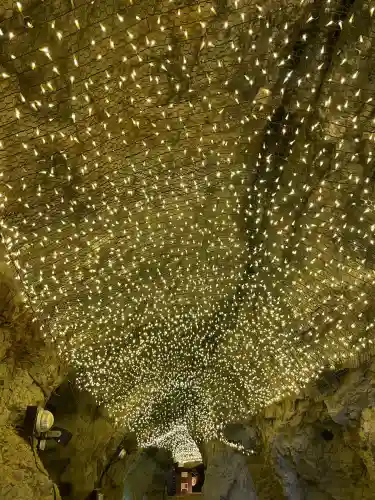 江の島岩屋(神奈川県)