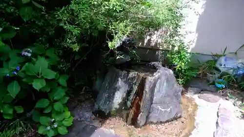 海龍王寺の手水舎