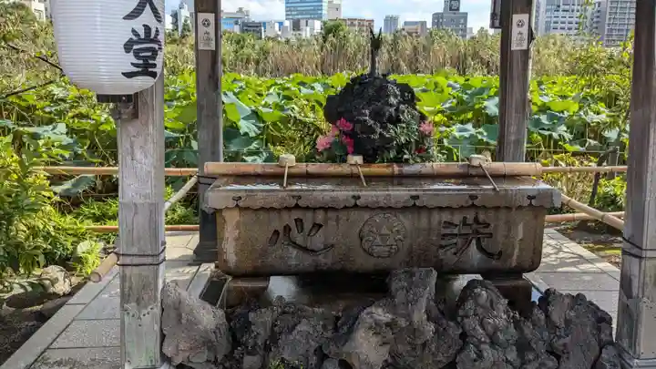 寛永寺不忍池弁天堂の手水舎