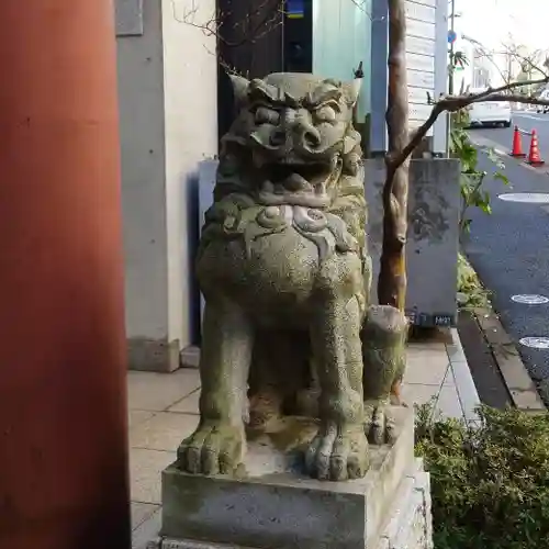 築土神社の狛犬