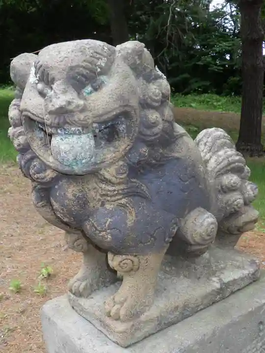 芭露神社の狛犬