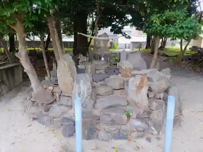 神明社(堀ノ内町)の末社・摂社