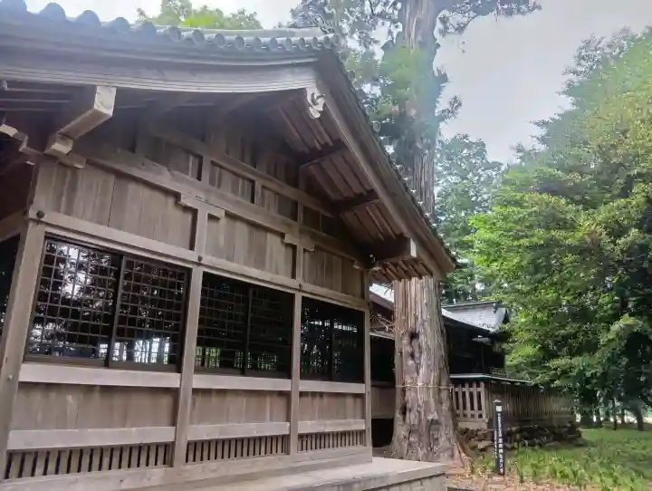深坂神社の{uncategorized: "未分類", other: "その他", undefined: "問題あり", building: "その他建物", grave: "お墓", sacred_gate: "鳥居", guardian: "狛犬", statue: "像", buddha: "仏像", history: "歴史", nature: "自然", garden: "庭園", animal: "動物", pagoda: "塔", temizu: "手水舎", mountain_gate: "山門・神門", sanctuary: "本殿・本堂", subordinate: "末社・摂社", art: "芸術", scenery: "景色", jizo: "地蔵", ema: "絵馬", goshuin: "御朱印", omikuji: "おみくじ", items: "授与品その他", amulet: "お守り", goshuincho: "御朱印帳", eats: "食事", festival: "お祭り", votive_dance: "神楽", shichigosan: "七五三参", wedding: "結婚式", experience: "体験その他", initially: "初詣", around: "周辺", anti_infection: "感染症対策"}