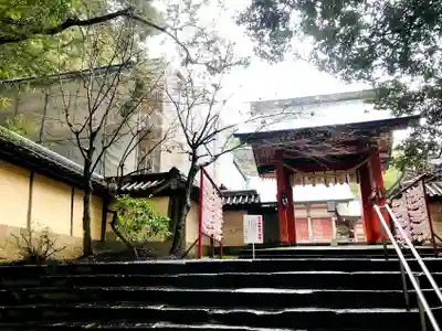 柞原八幡宮の山門・神門